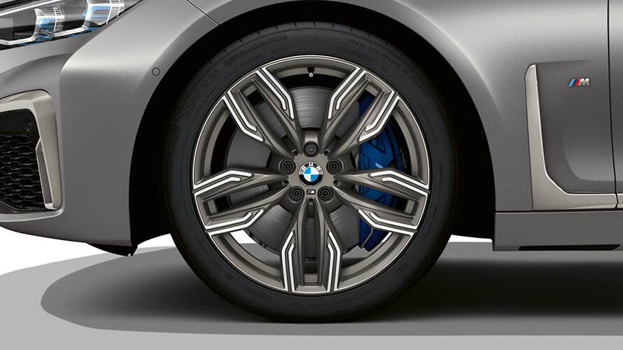 20” Double-Spoke 760 M in Cerium Grey Matte, Pirelli 20” Double-Spoke 760 M in Cerium Grey Matte, Pirelli